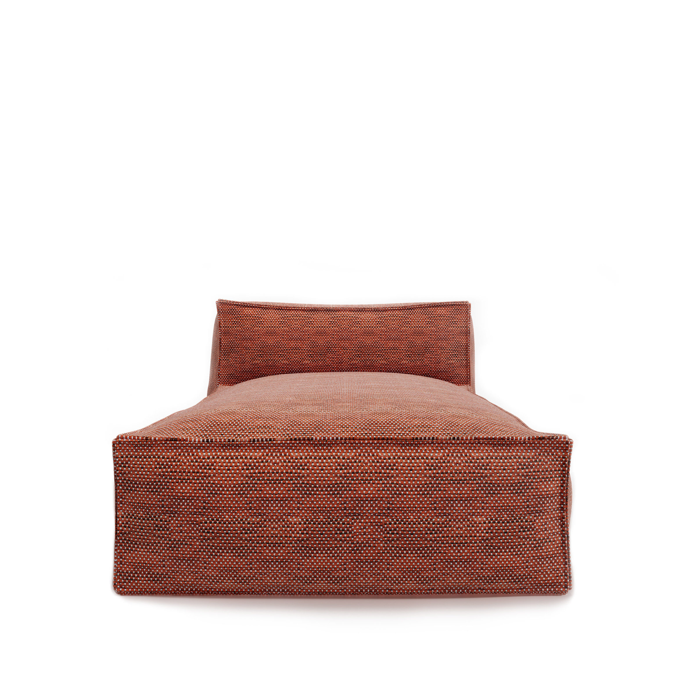 Renders_Long_chair_Terracotta_P1