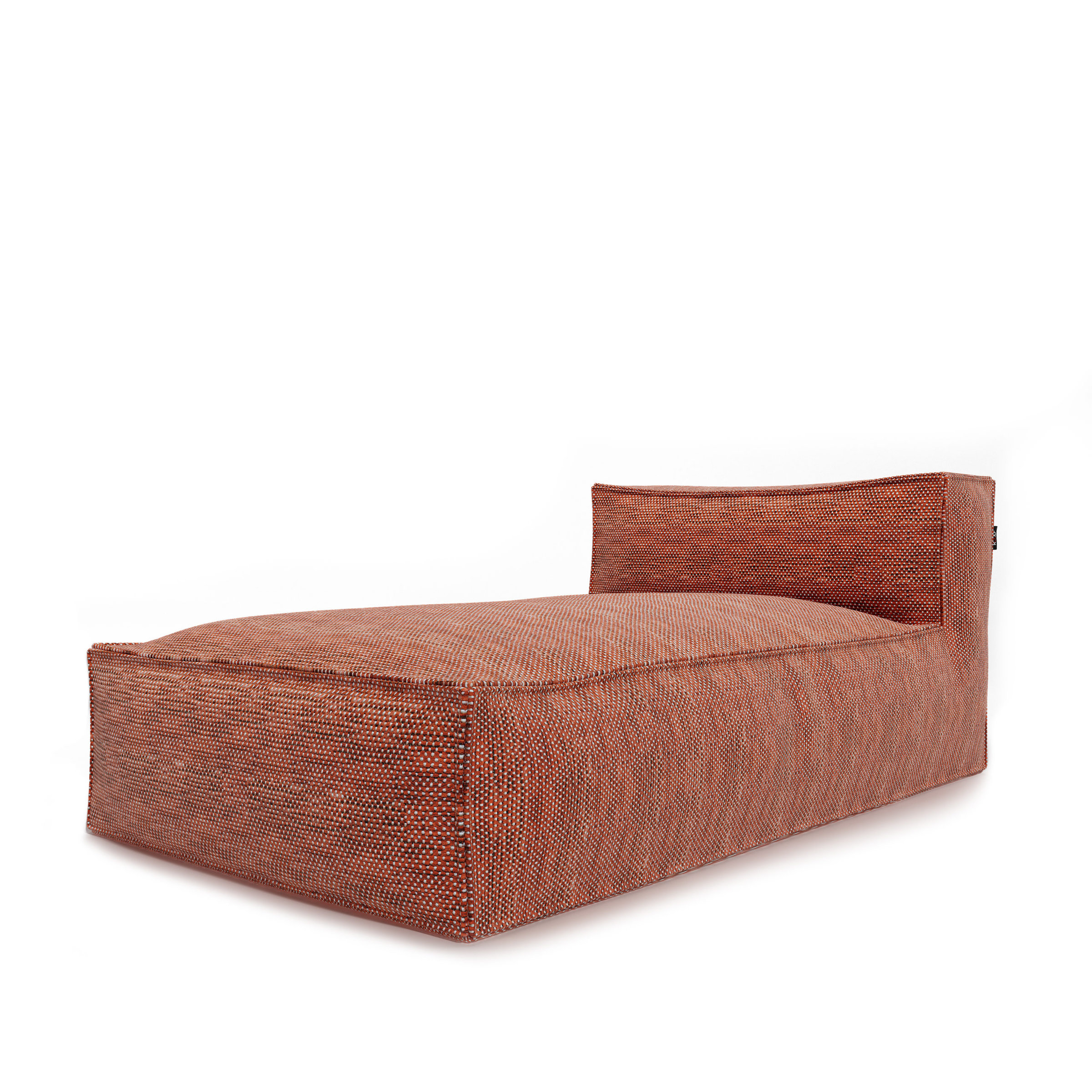 Renders_Long_chair_Terracotta_P2